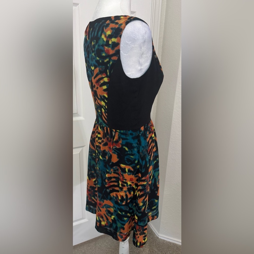 Kensie Fit and Flare Sleeveless Mini Dress Size M - Picture 3 of 9
